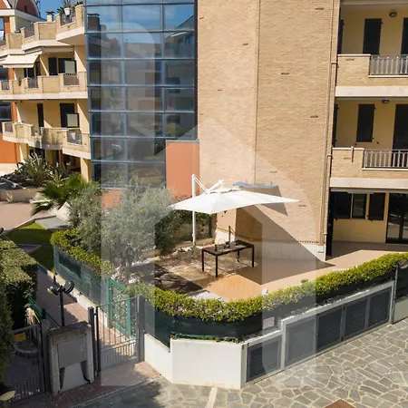 アパート Homiday - Giardino Sul Mare *